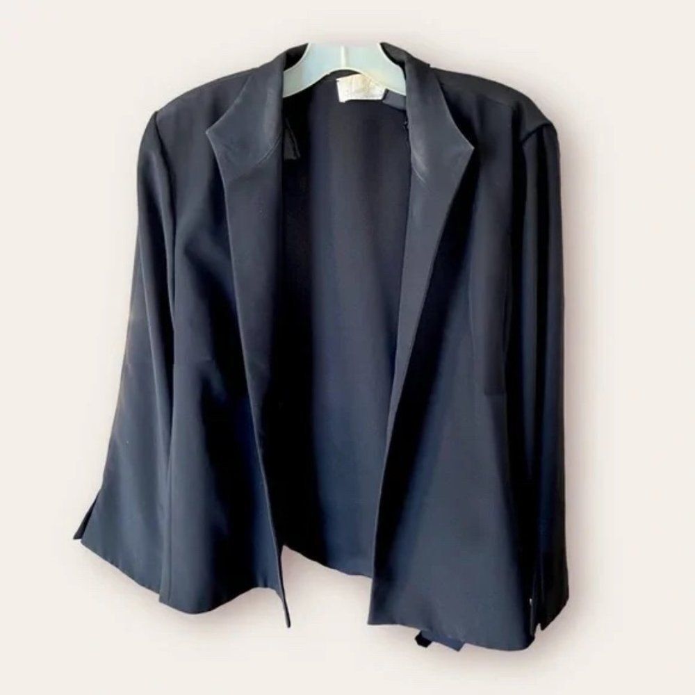 Vintage Black Deep Flowy Lapel Blazer